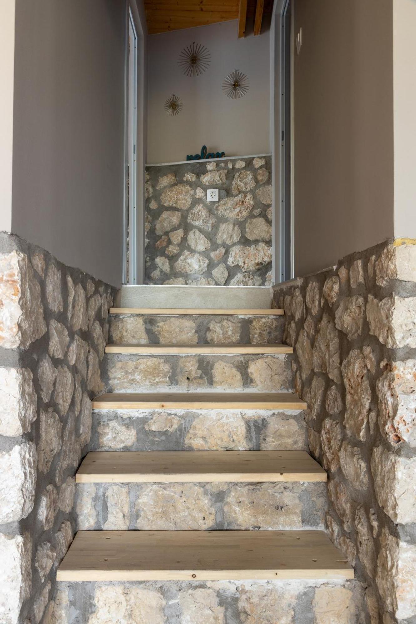 Villa Marcon Stone House Nikiana Exterior foto